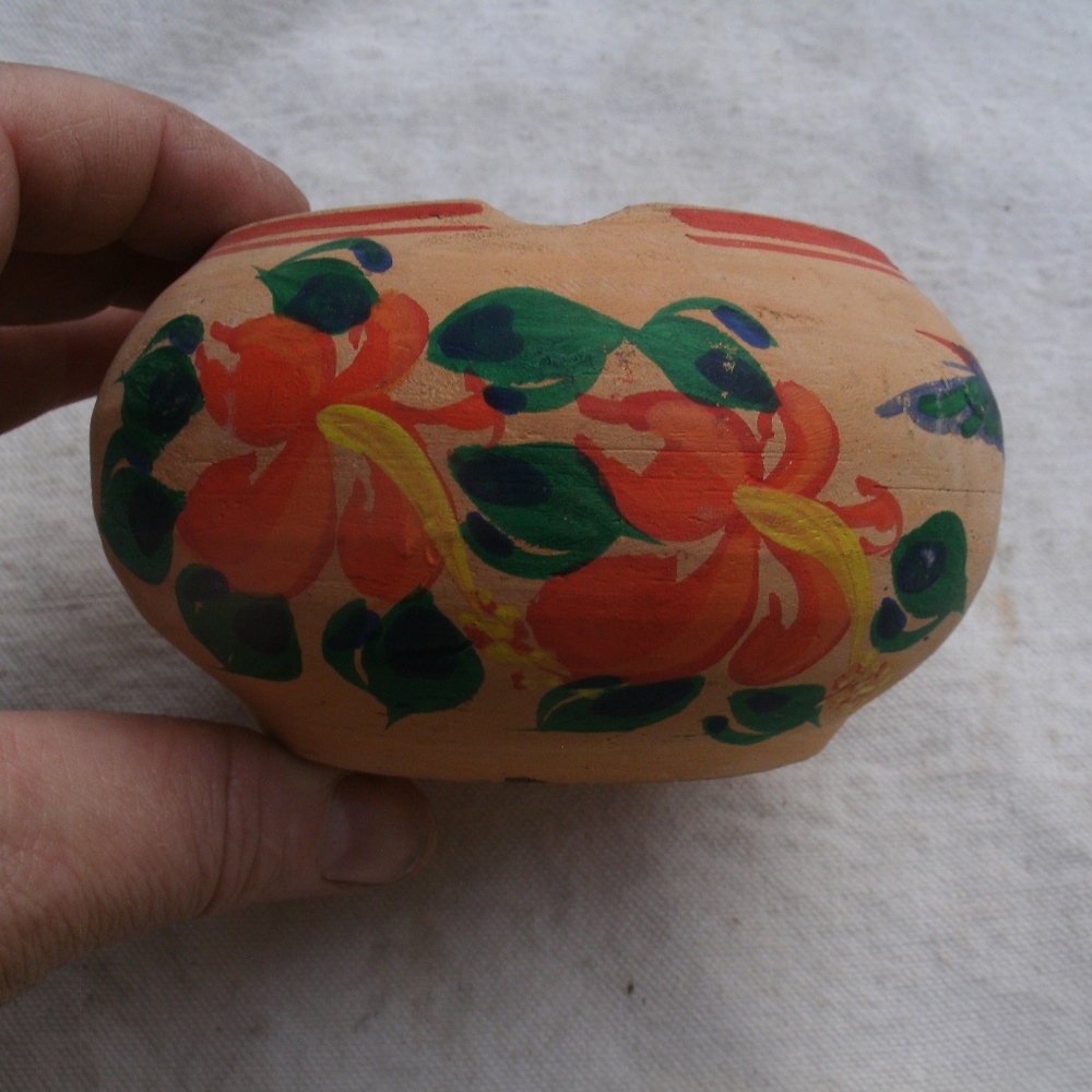 Vintage Handmade Pottery Ashtray signed by artist - Picture 8 of 8